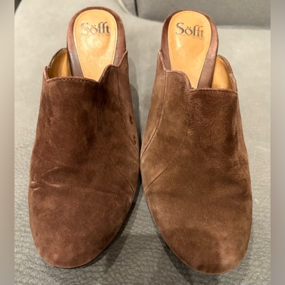 Brown Suede Women's Clogs (size 10) - Picture 2 of 7